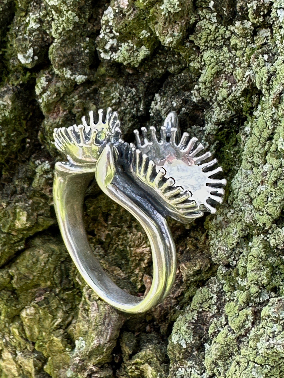 Venus Flytrap Ring - Sterling Silver – Marty Magic Jewelry