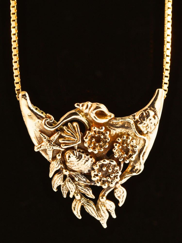Atlantis Treasure Pendant in 14K Gold