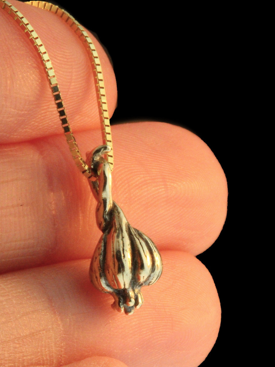 Small Garlic Clove Charm - 14k Gold