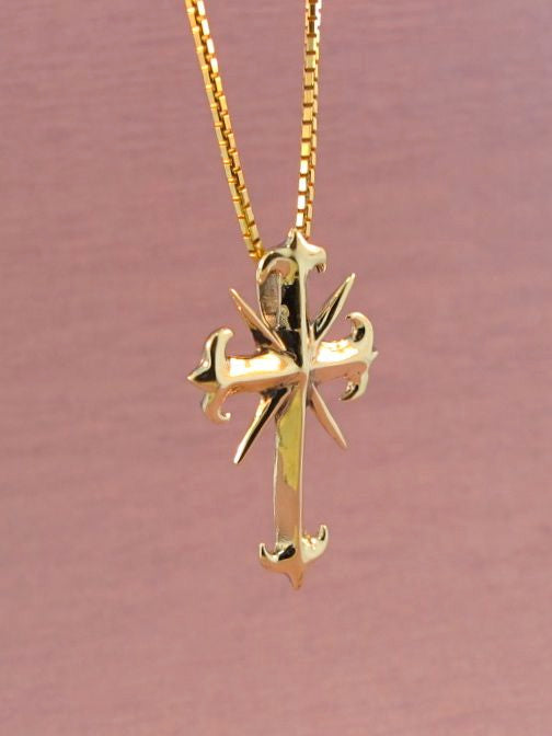 14k Gold Gothic Cross Pendant