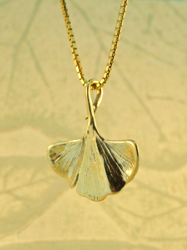 14k Ginko Leaf Charm