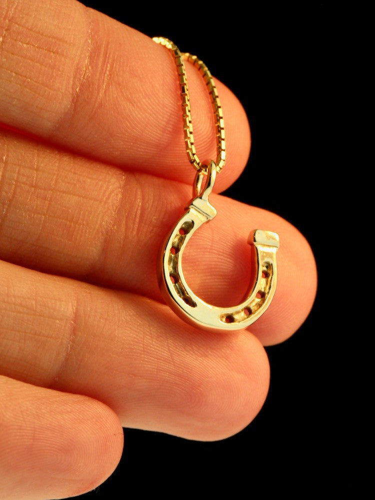 Good Luck Horseshoe Charm - Solid 14k Gold – Marty Magic Jewelry