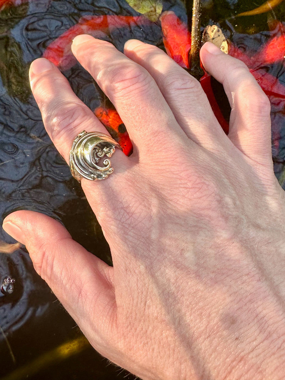 14K gold Maverick wave ring