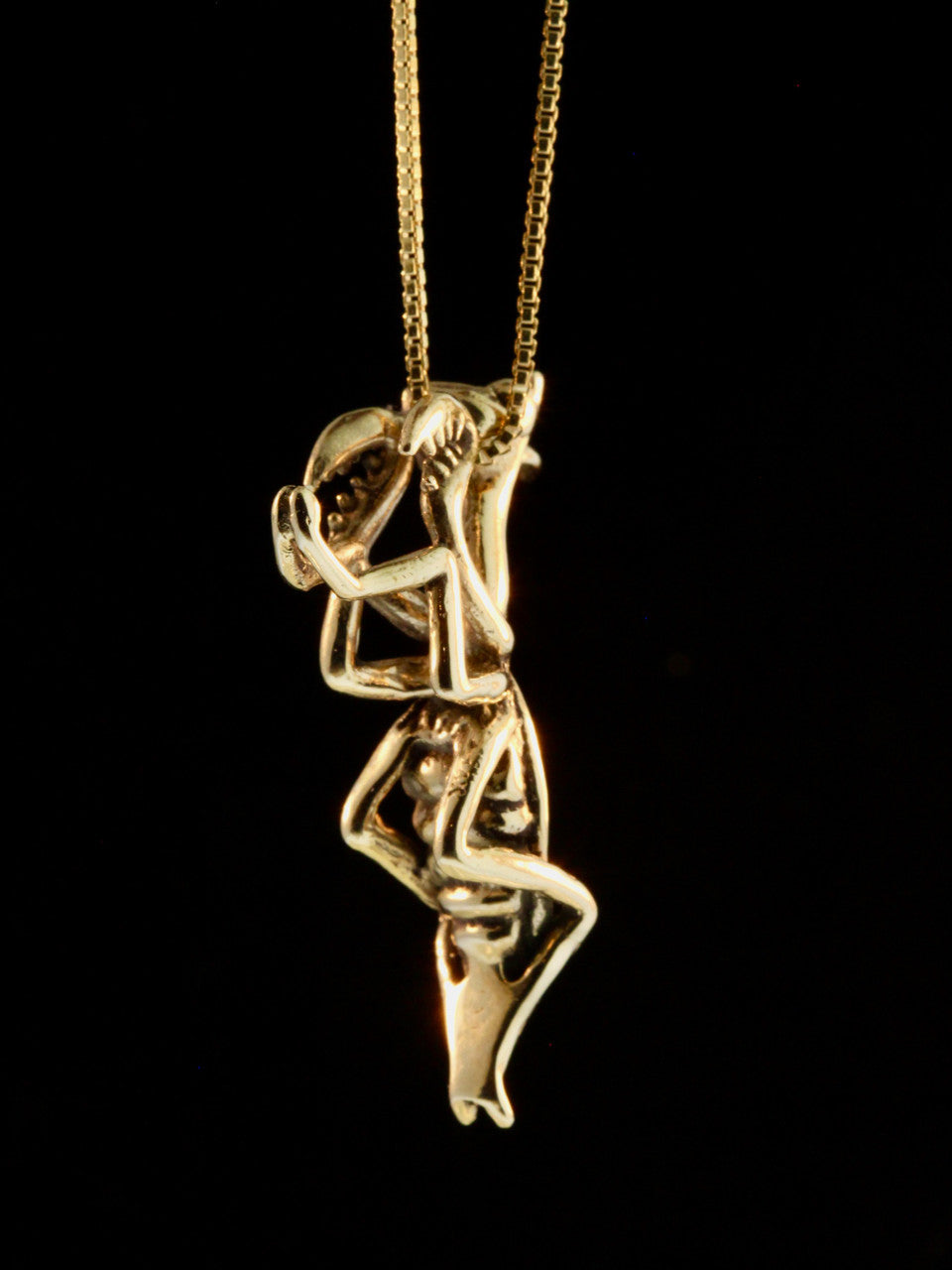 Praying Mantis Charm - 14k Gold