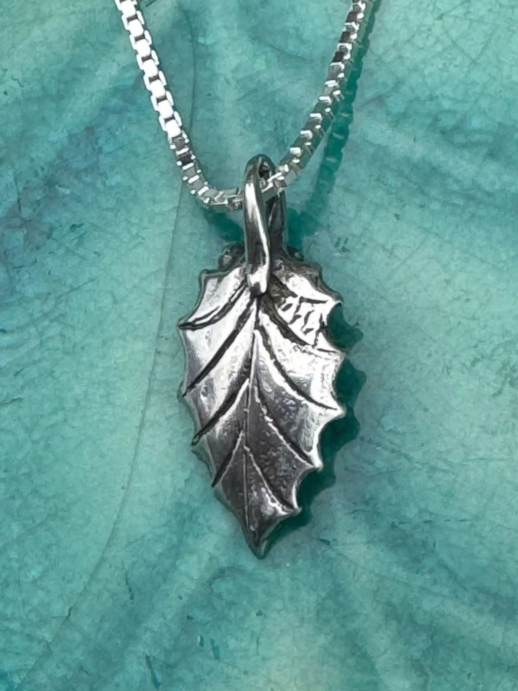Holly Leaf Charm - Sterling Silver