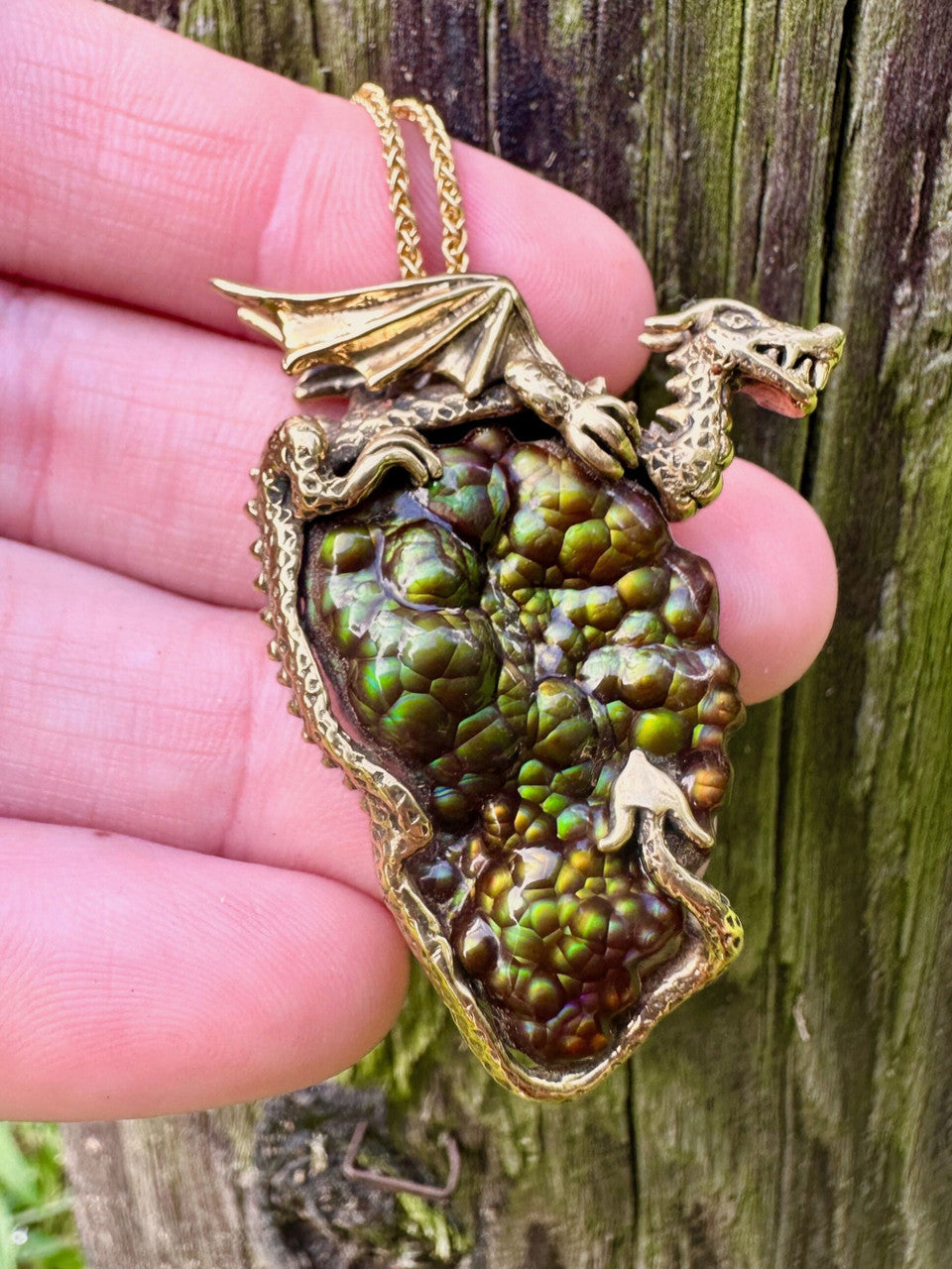 Mangrove Dragon in 18K Gold