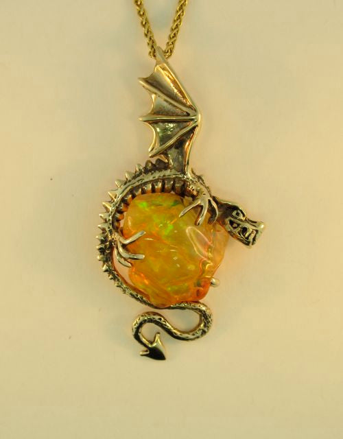 Soft Lighting- 18K Gold Todo Santos Dragon Pendant