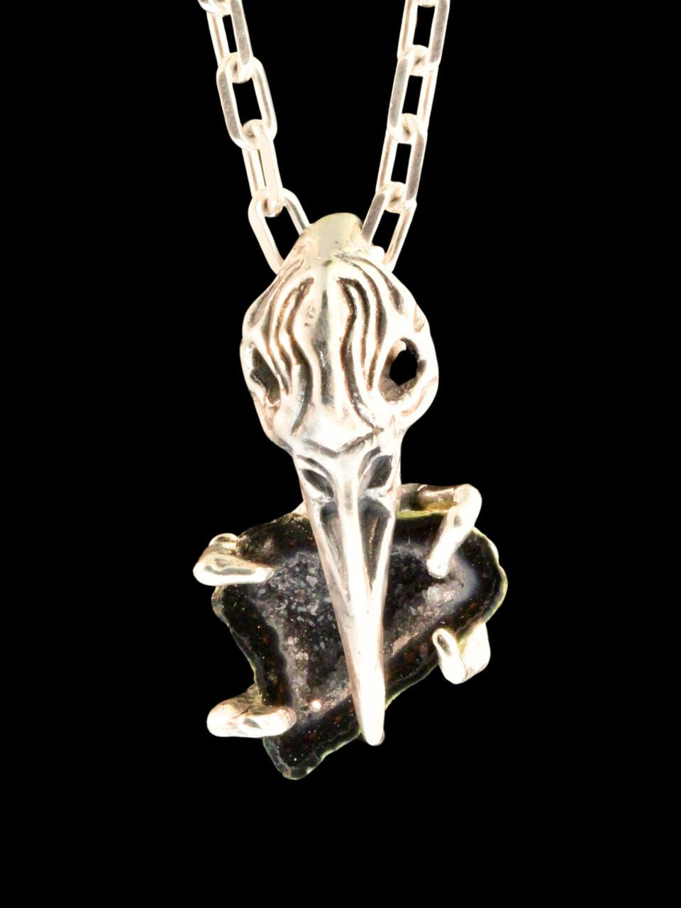 Raven Skull with Geode Treasure - Silver