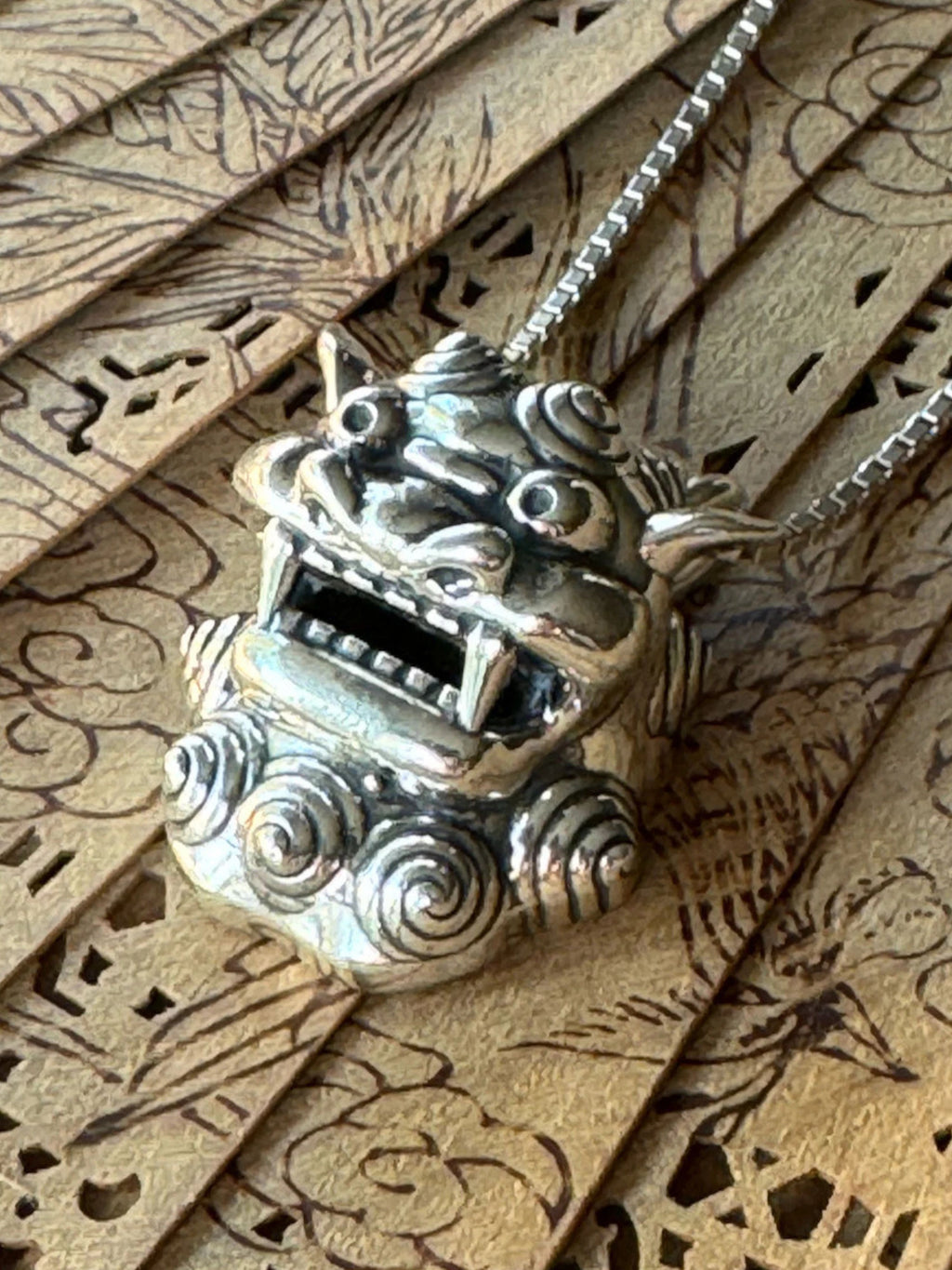 Shisa Foo Dog Lion Head Pendant - Sterling Silver