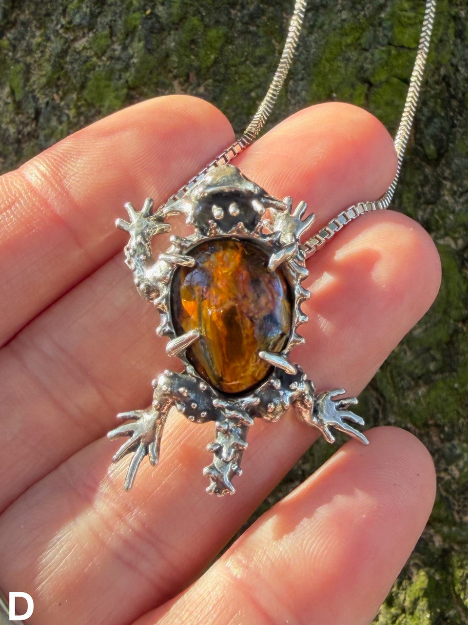 Horned Lizard with Pieteresite - Silver