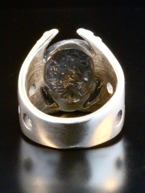Alien Ring