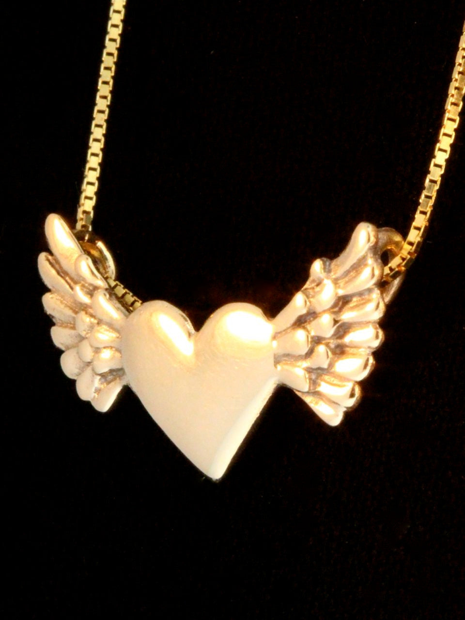 Angel Heart Pendant in 14k Gold
