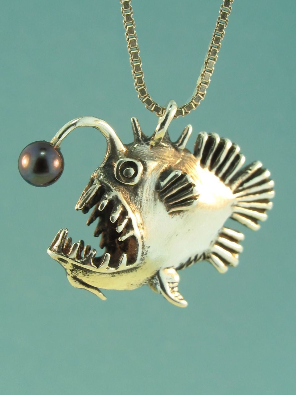 Angler Fish with Black Pearl Necklace - Silver