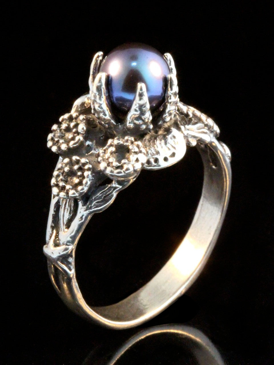 Atlantis Treasure Ring with Black Pearl