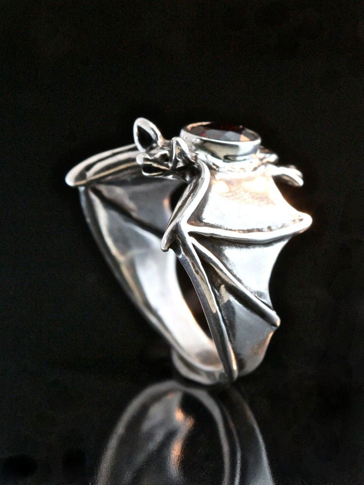 Silver Classic Bat Ring with Gemstone Back with Mozambique Garnet