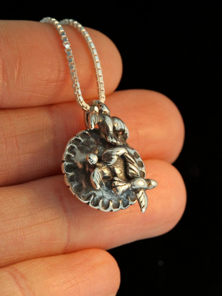 Mother Goose - Blackbird in a Pie Charm - Silver