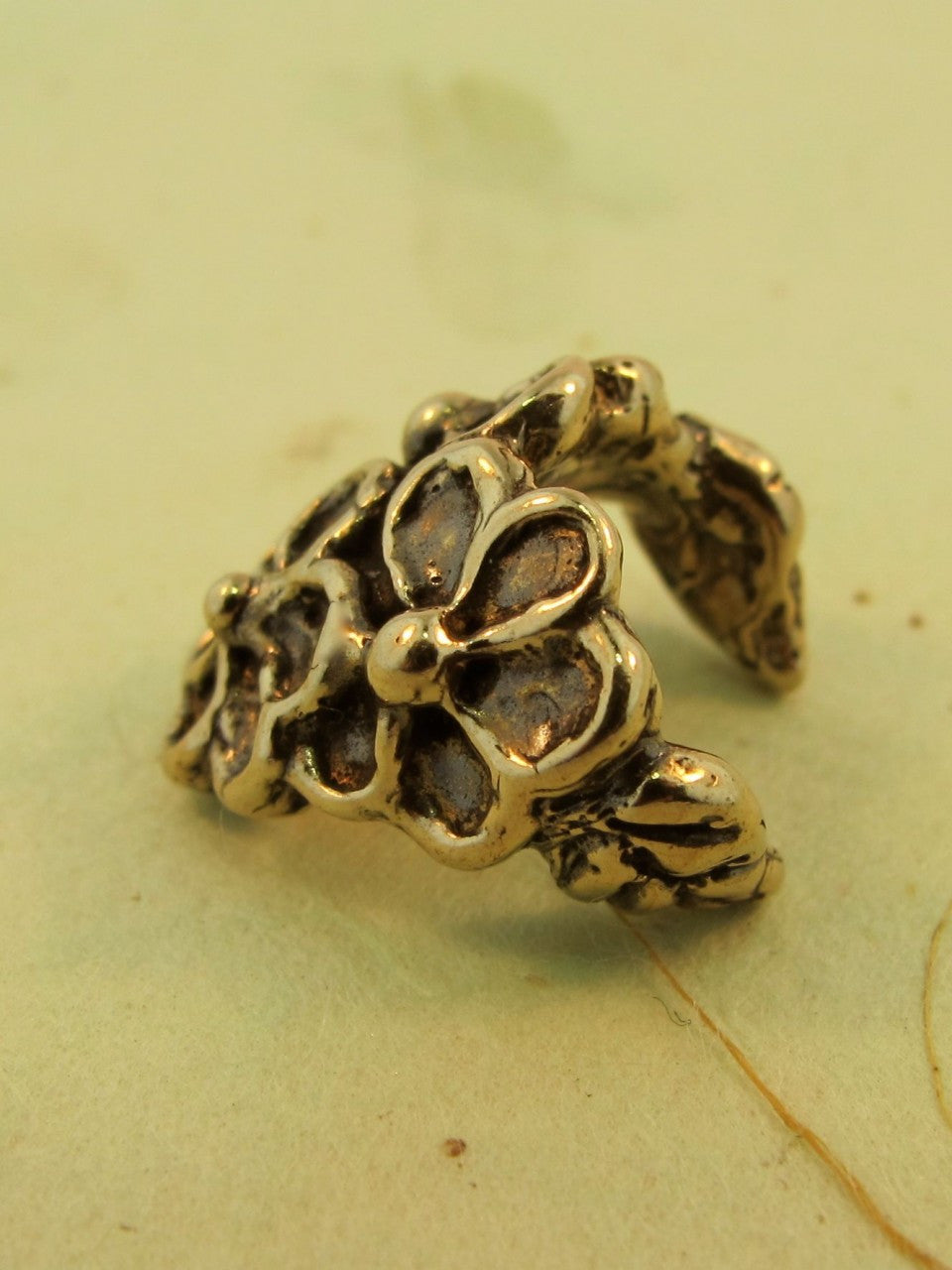 Daisy Love Ear Cuff - Bronze