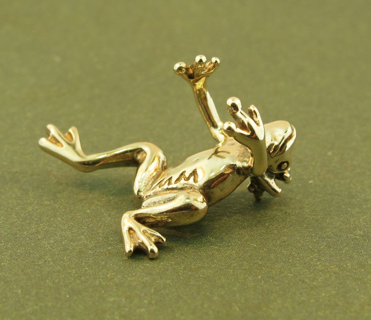 Frog Prince Ear Cuff - Bronze