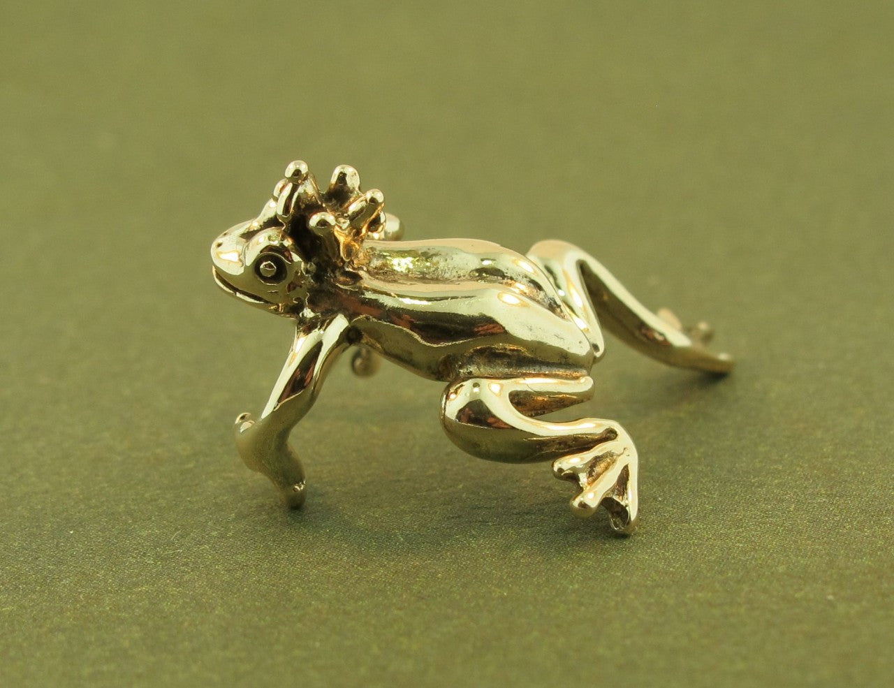 Frog Prince Ear Cuff - Bronze