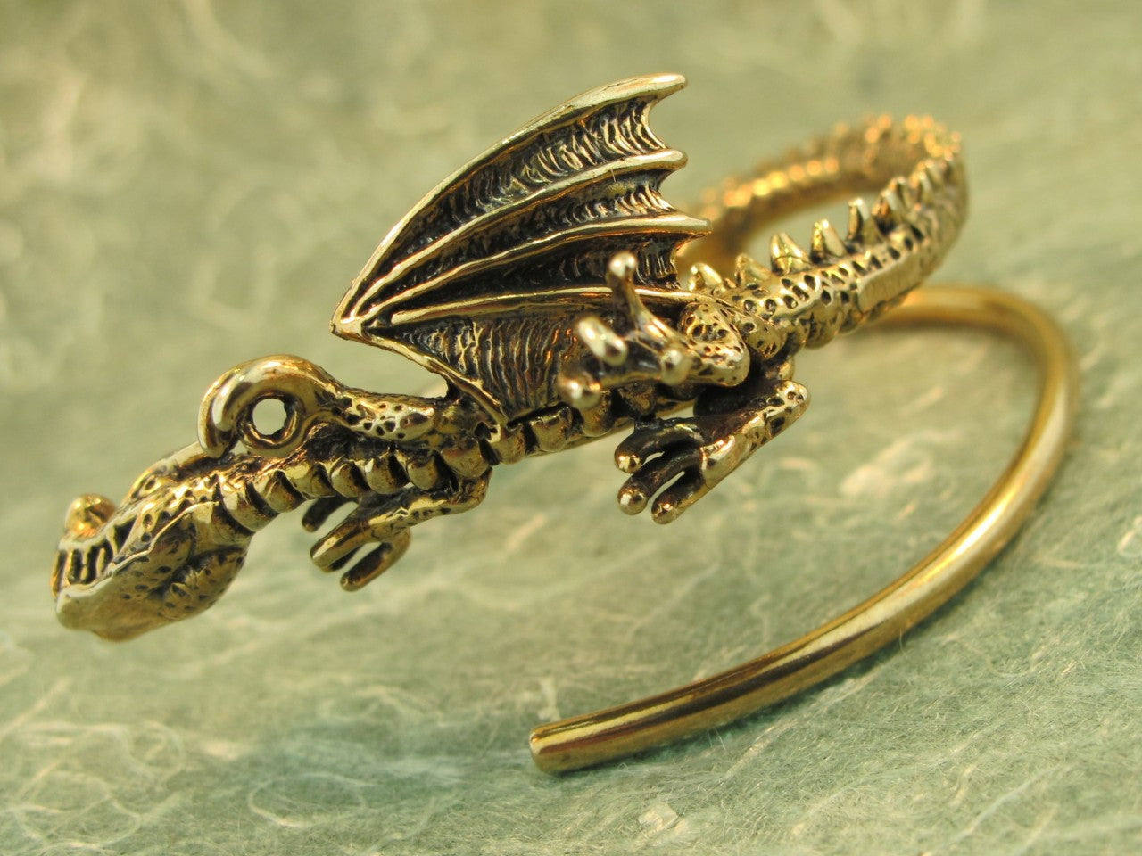 Throne Dragon Ear Wrap in Bronze