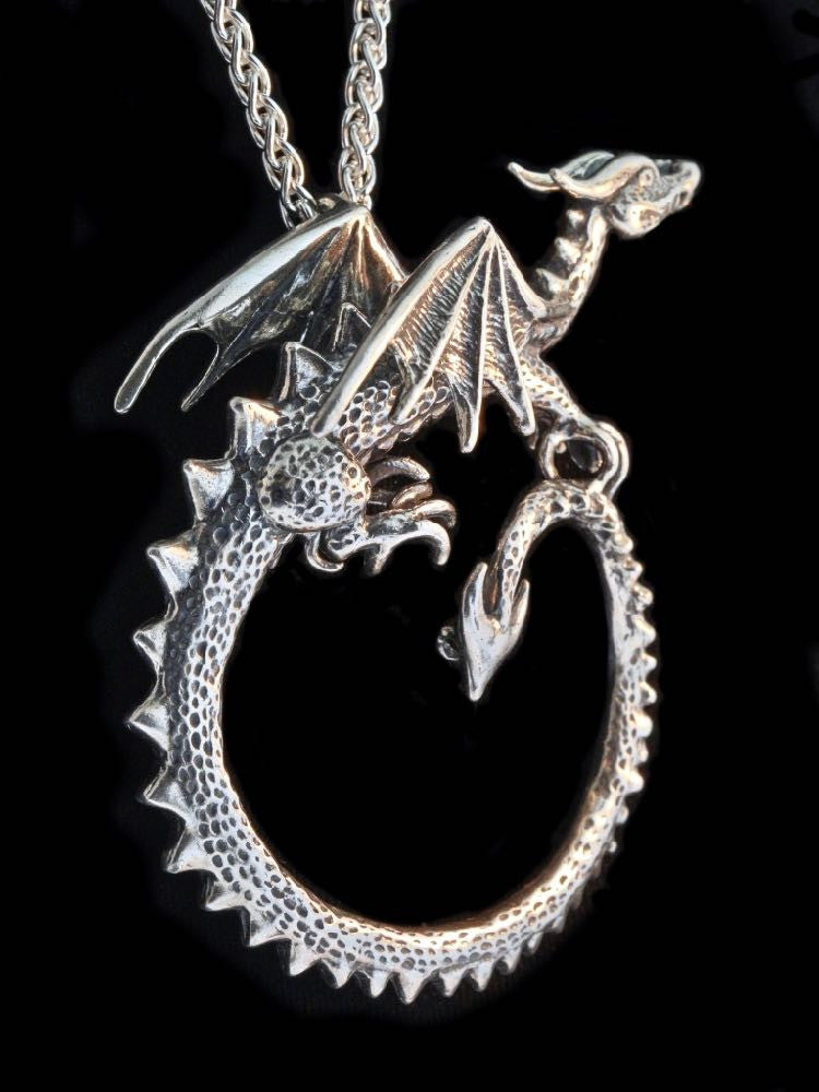 Circle Dragon Neckpiece in Silver
