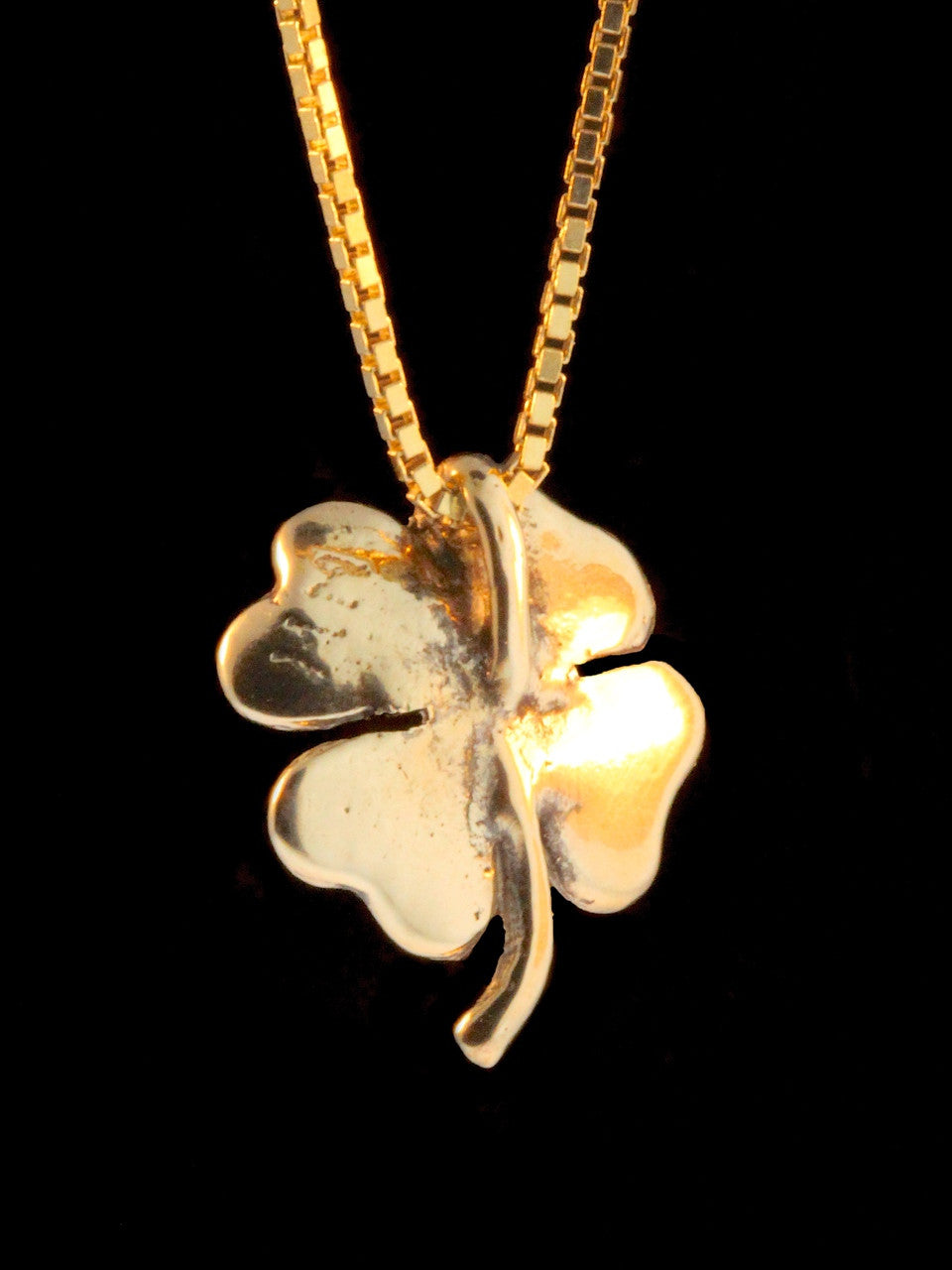 Four Leaf Clover Charm in 14k Gold