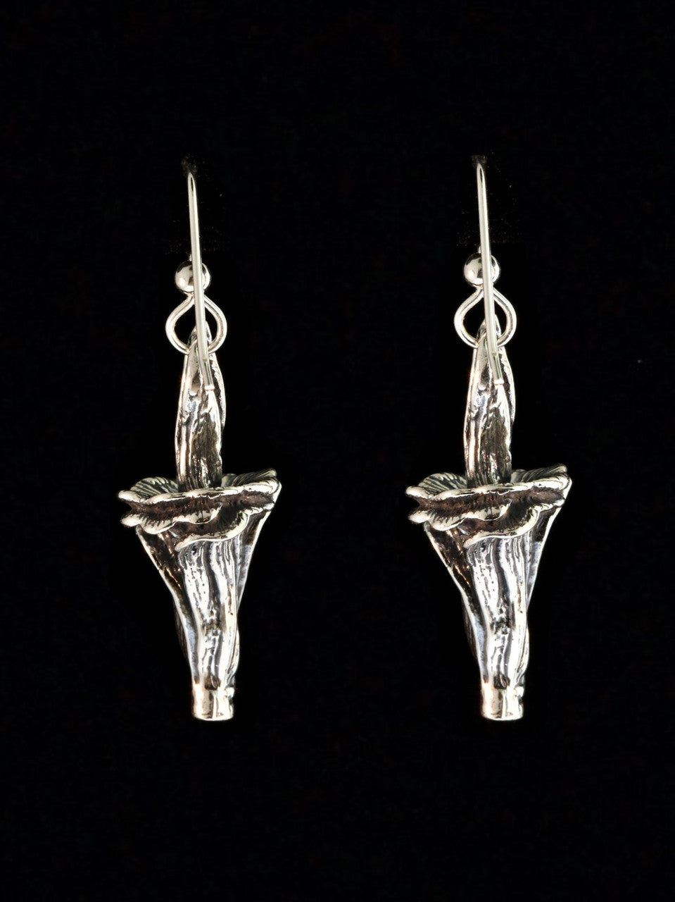Corpse Flower Earrings - Silver