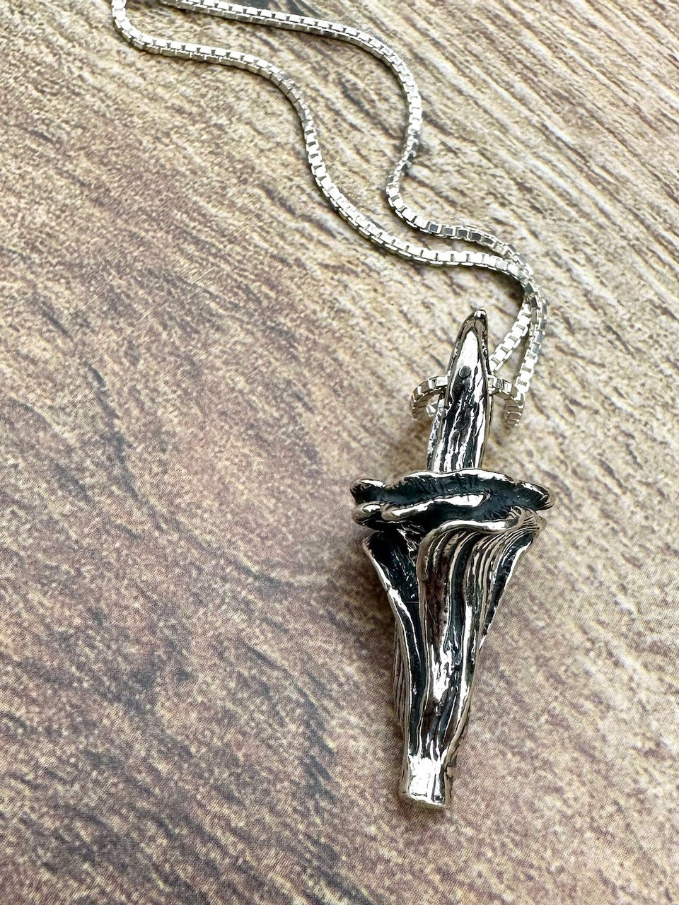 Corpse Flower Pendant - Silver