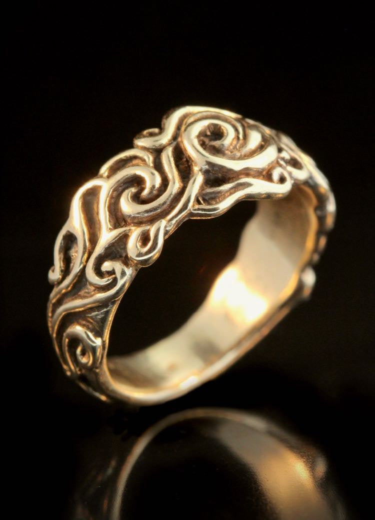 Cosmos Ring in 14K Gold