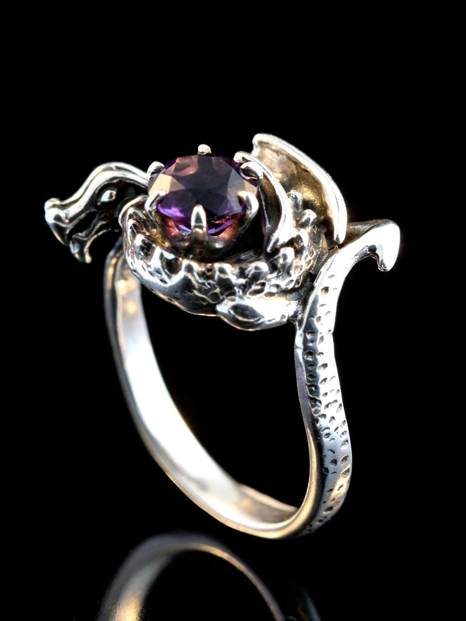 Curled Dragon Ring with Amethyst - Silver