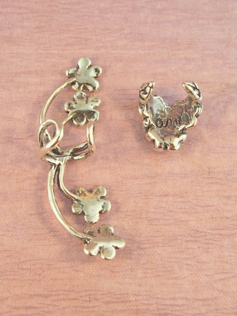 Silver Daisy Love and Forget Me Not Ear Cuff