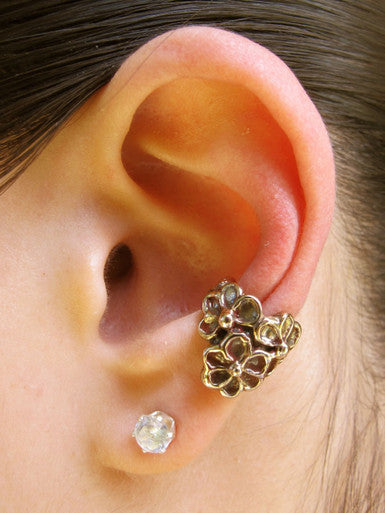Daisy Love Ear Cuff - Bronze