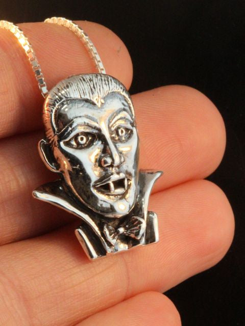 Dracula Vampier Pendant - Silver