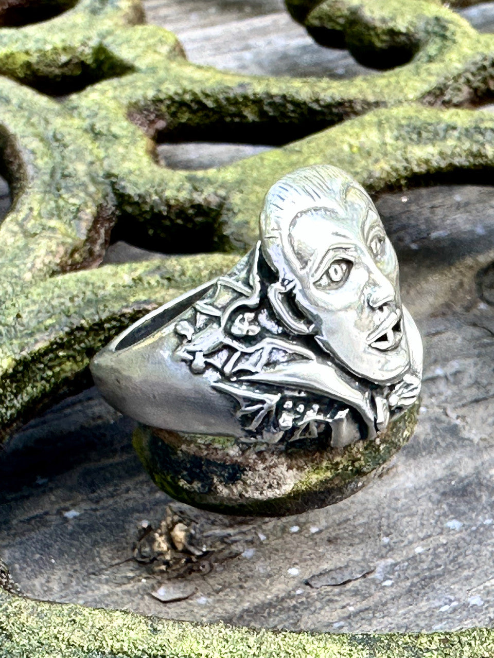 Dracula Vampire Bat Ring - Silver