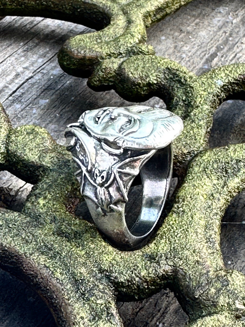 Dracula Vampire Bat Ring - Silver