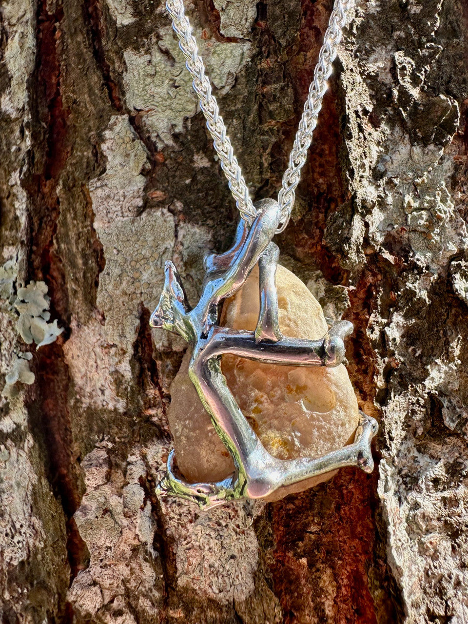 Druzy Quartz Geode Pendant - Silver