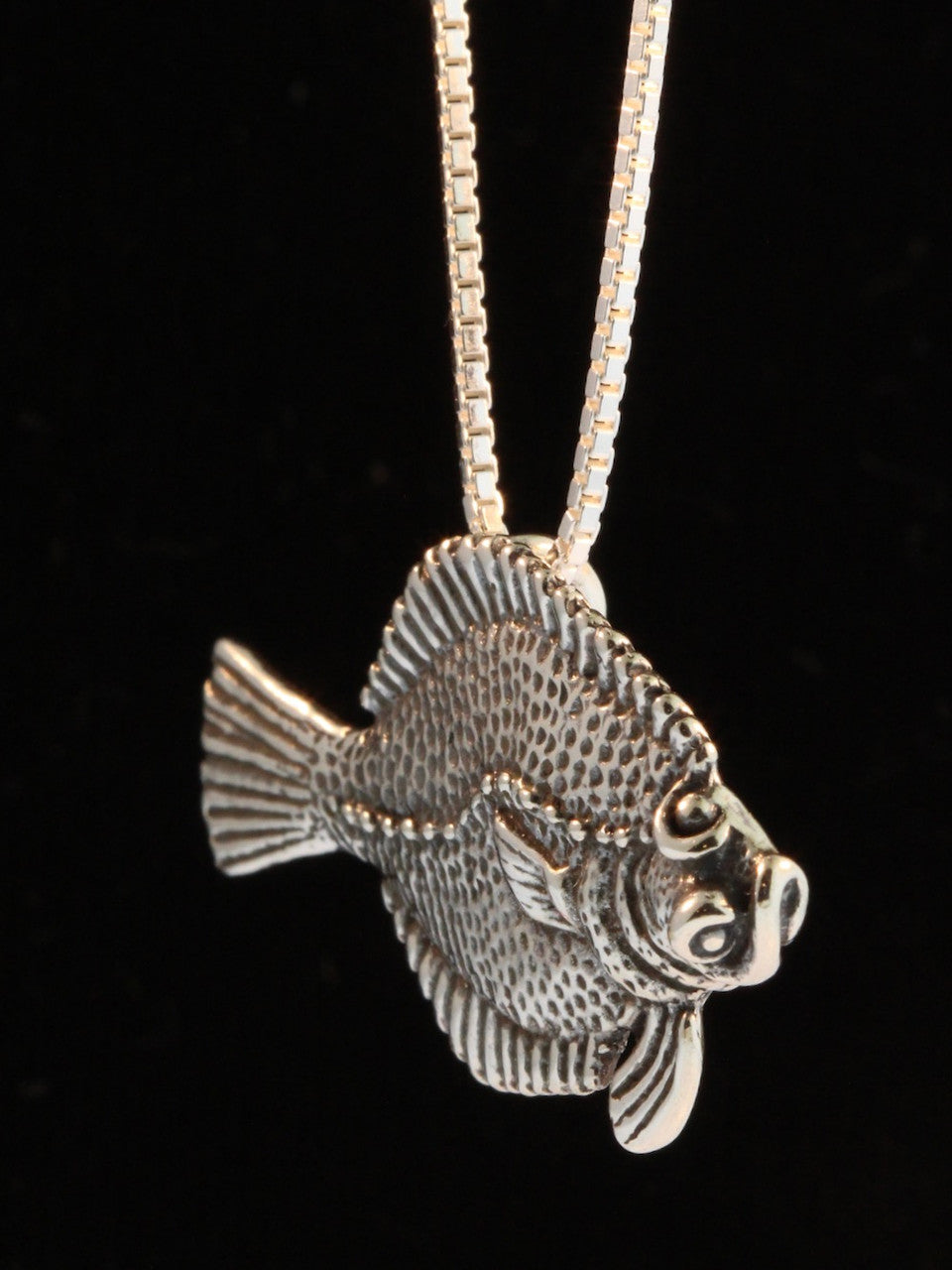 Flat Fish Halibut Pendant - Silver