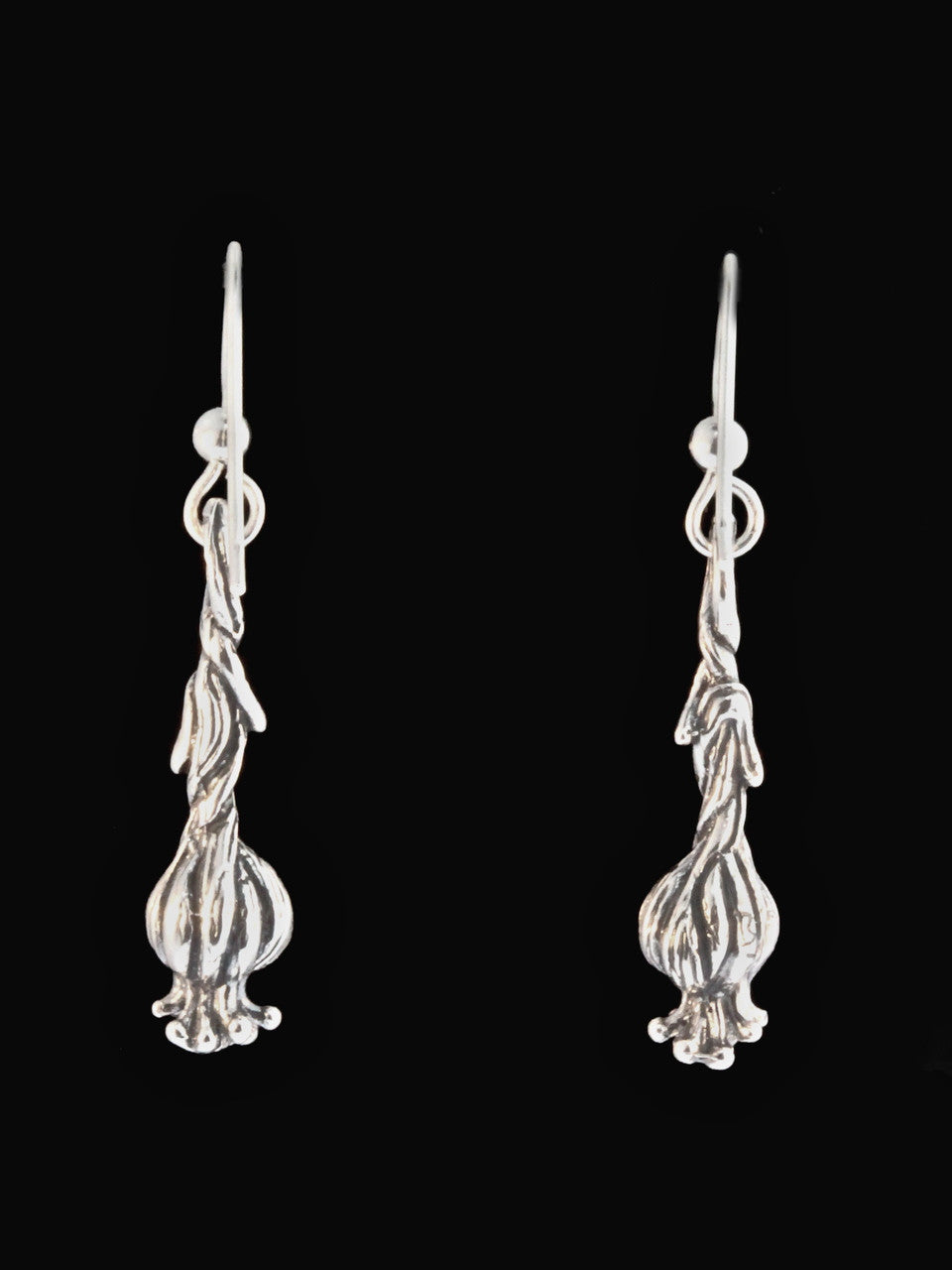 Medium Garlic Clove Earrings in Silver