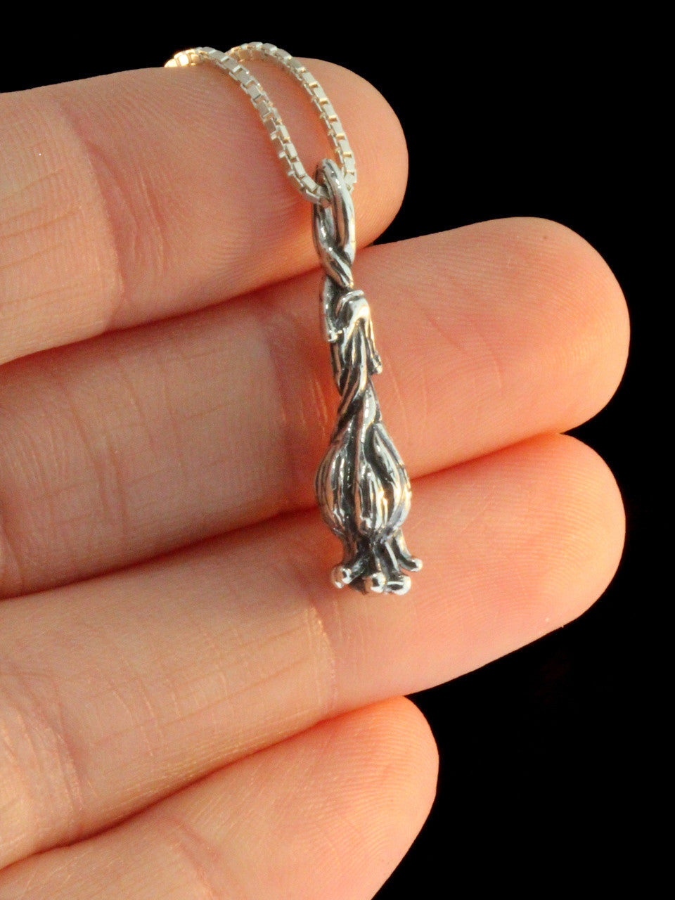 Medium Garlic Clove Charm in Silver