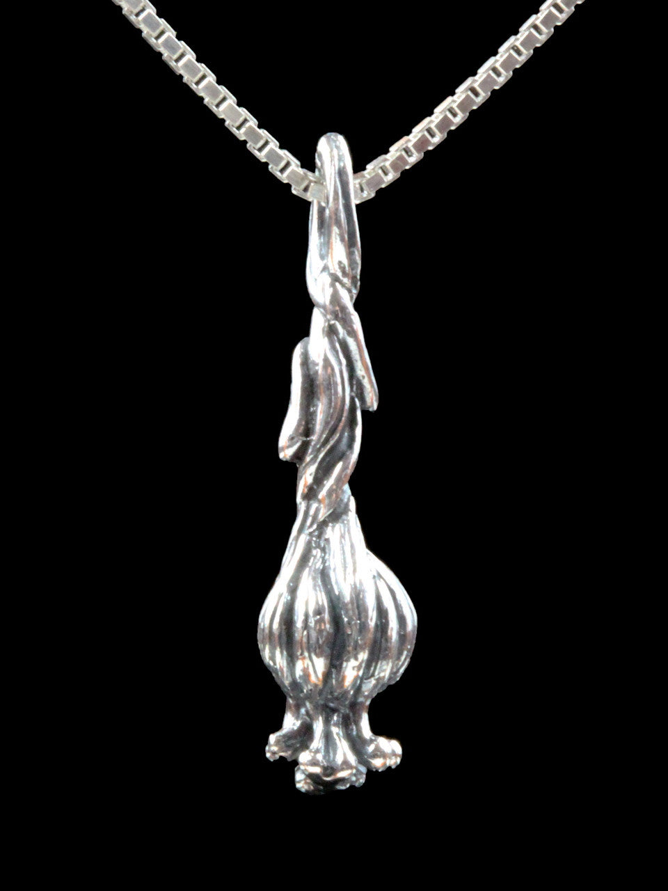 Medium Garlic Clove Charm in Silver