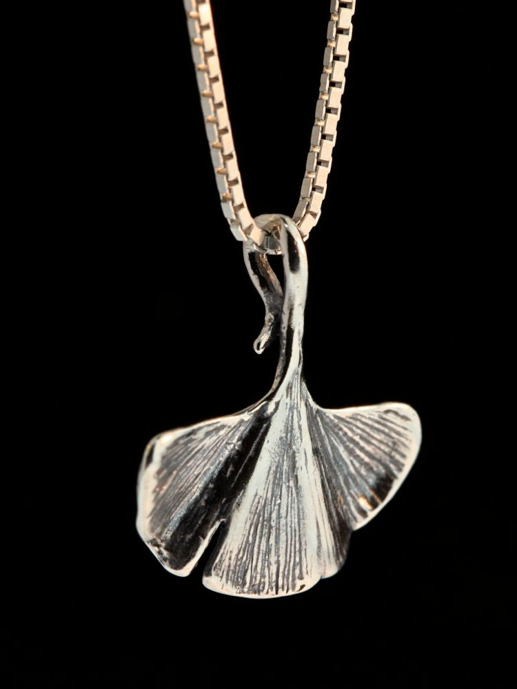 Ginkgo Leaf Charm - Silver