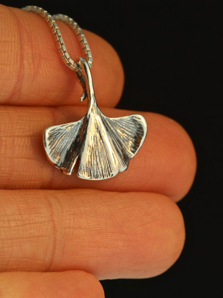 Ginkgo Leaf Charm - Silver