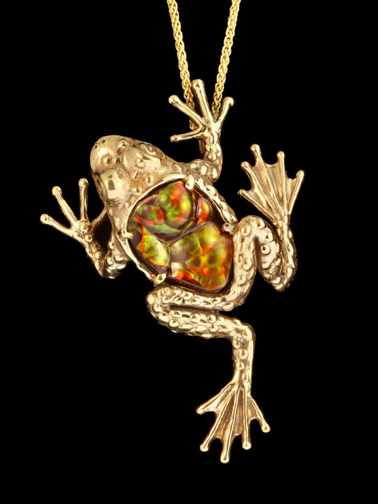 Harlequin Tree Frog Pendant in 18K Gold