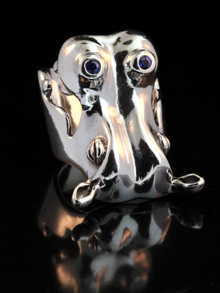 Henrietta Hippo Ring With Sapphires