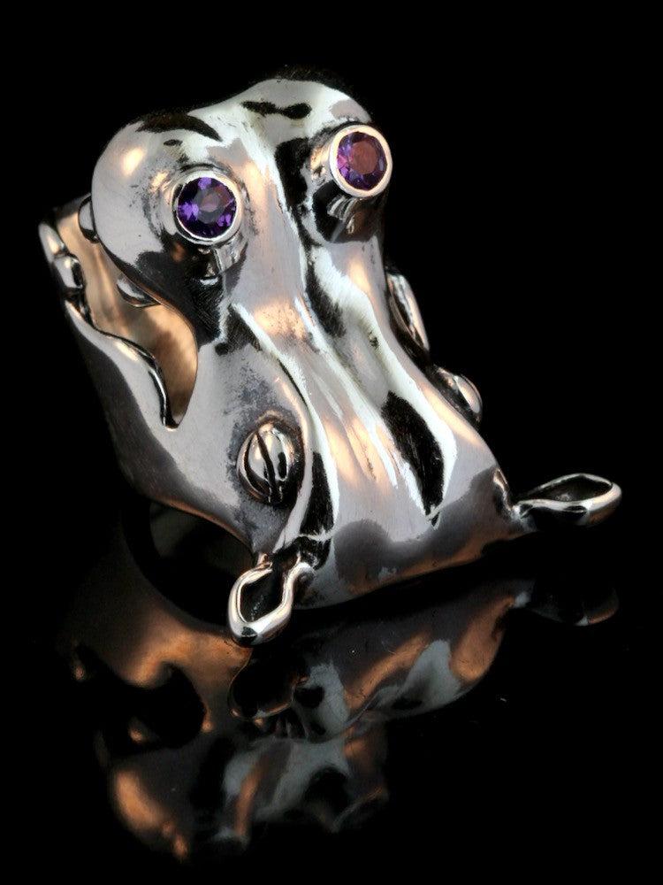 Henrietta Hippo Ring With Amethyst