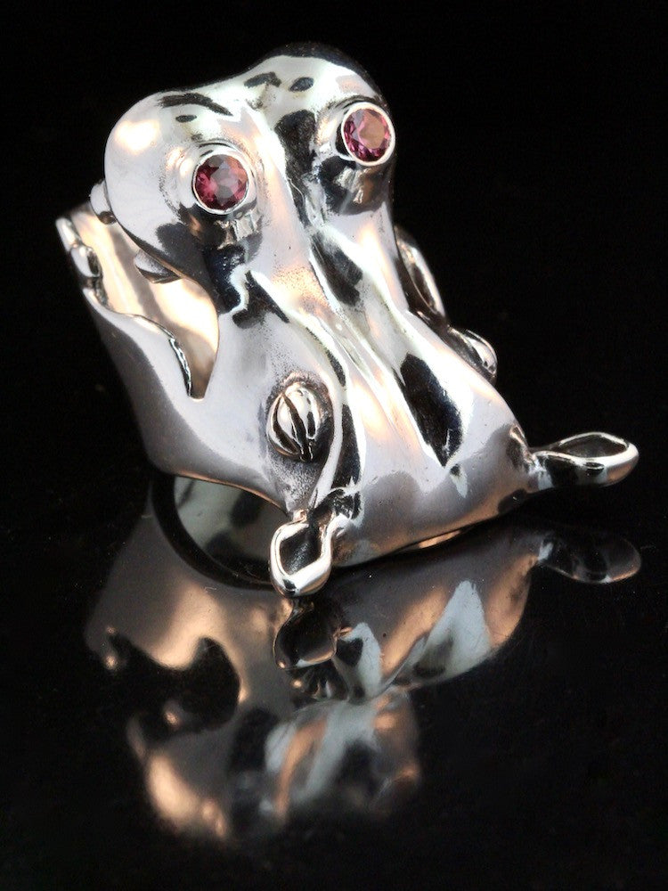 Henrietta Hippo Ring With Garnets
