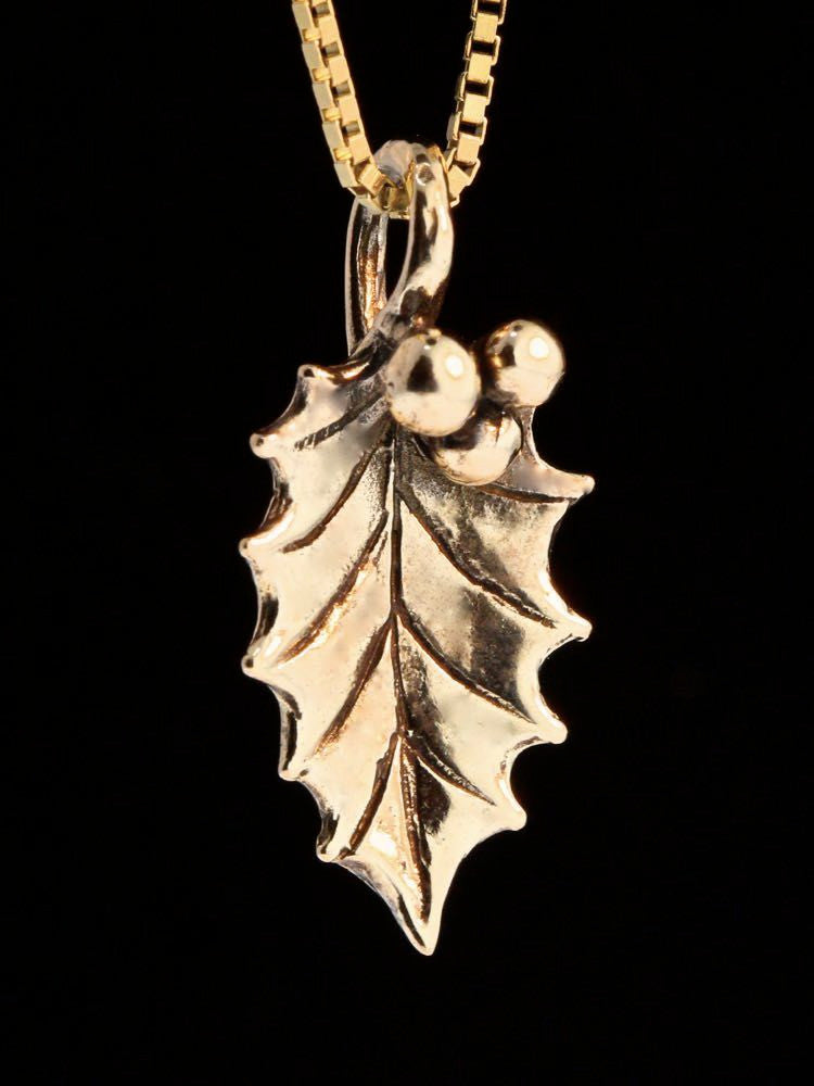 Holly Leaf Charm Necklace - 14k Gold
