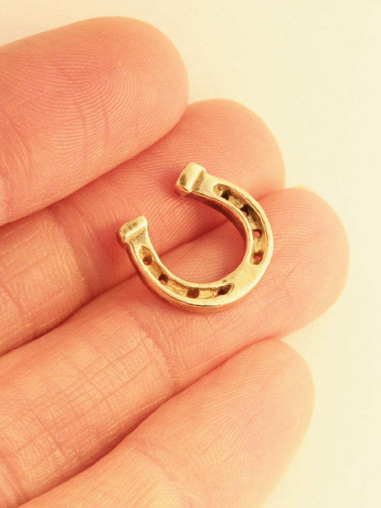 Good Luck Horseshoe Ear Cuff - 14K