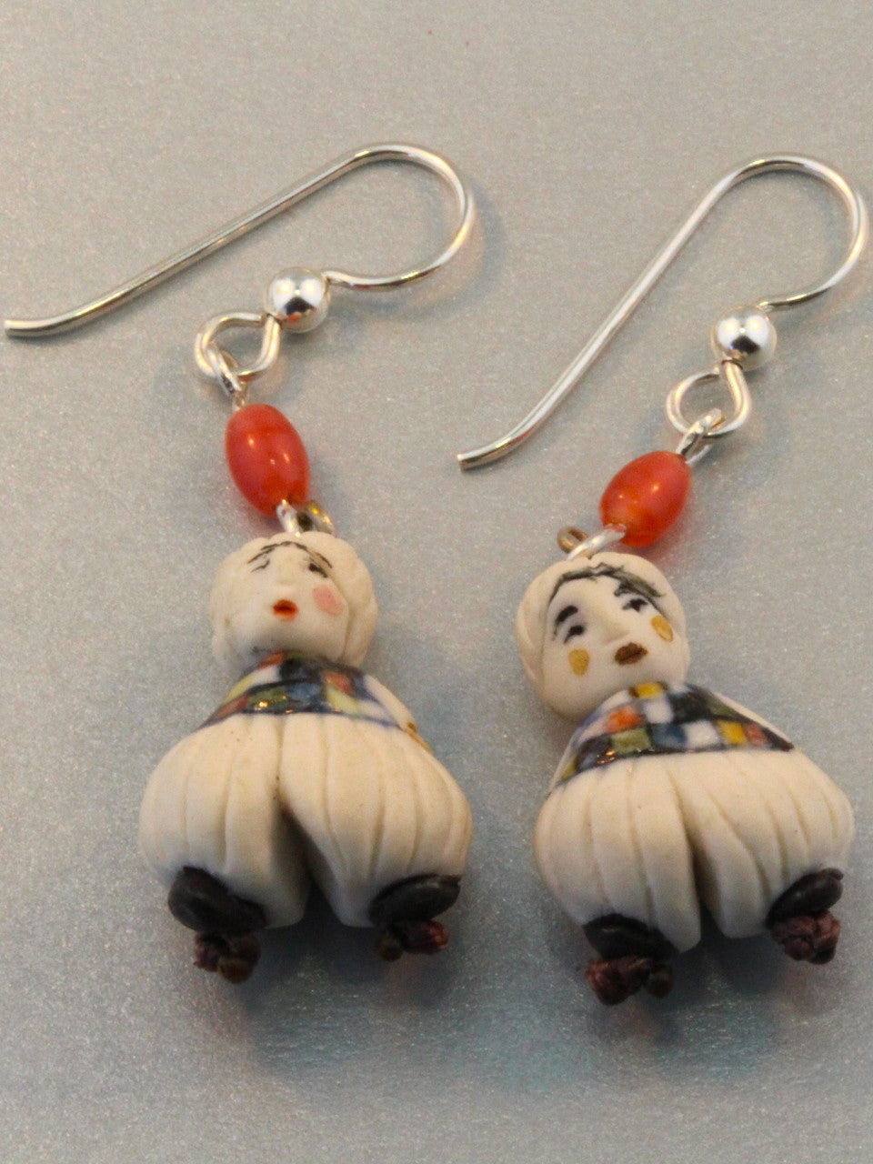 Wiatt and Gaston - Les Petite Bon-Hommes en Porcelaine