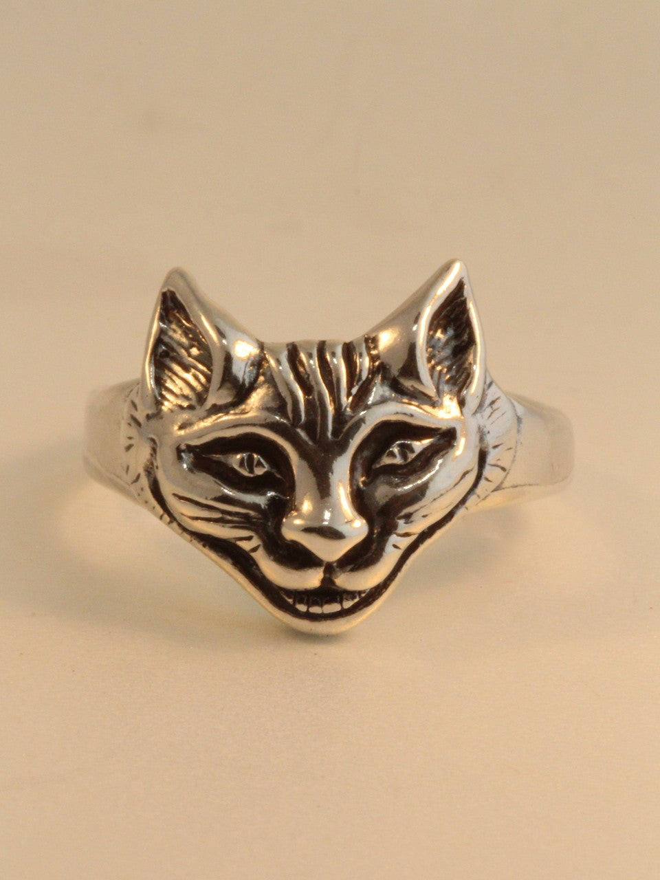 Cheshire Cat Ring - Silver